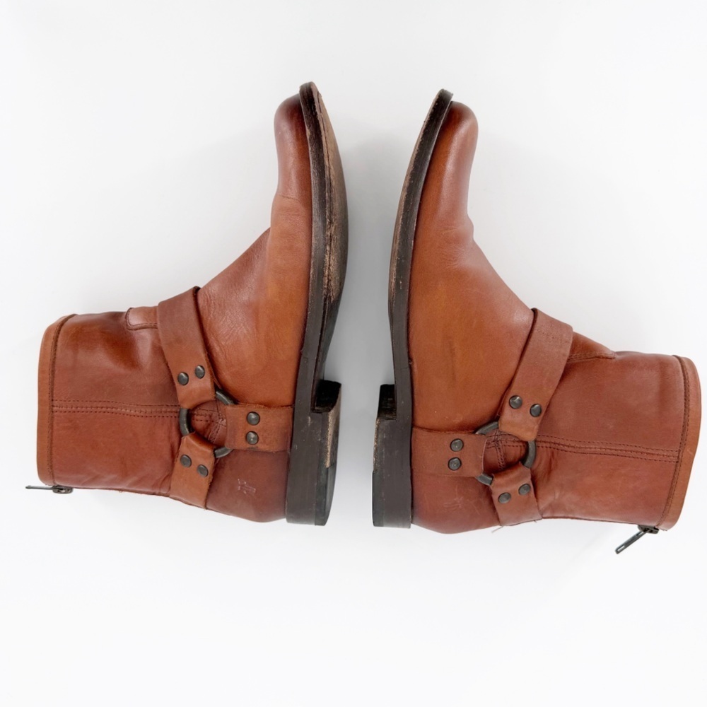 Frye Phillip Harness Short Leather  Whiskey Bootie Size 6 - Picture 8 of 9